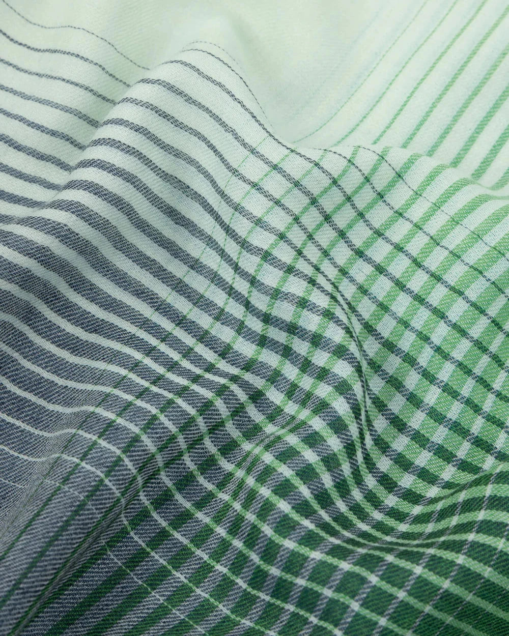 Wispy Anita Square in Mint
