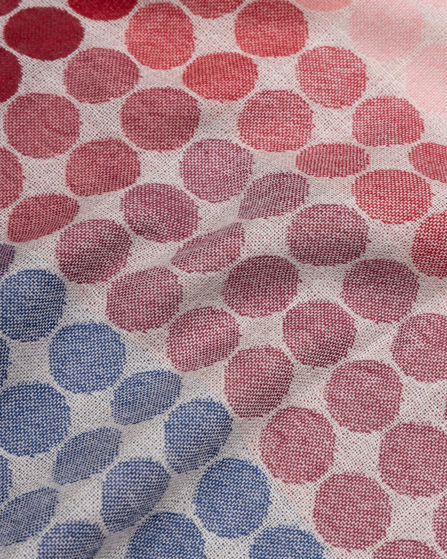Sanna Anna Square in Heather Red Pink