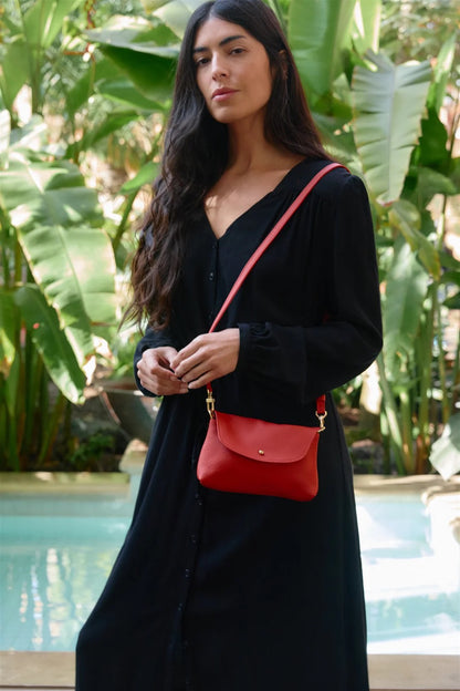 Kaanapali Crossbody in Papaya Pebble Grain