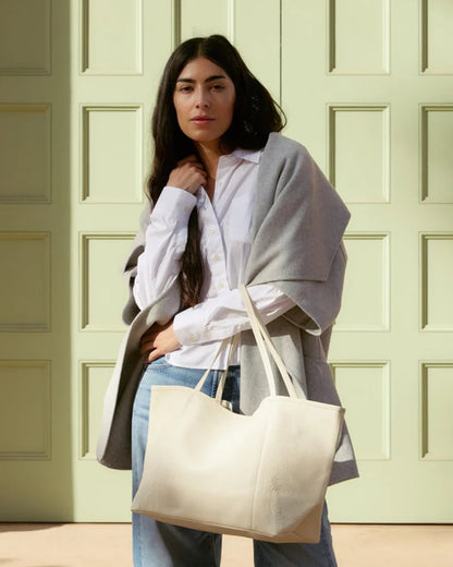 Makena Tote in Milk Pebble Grain