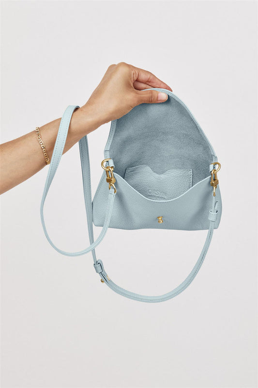 Kaanapali Crossbody in Provence Blue Pebble Grain