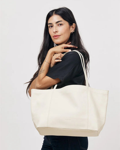 Makena Tote in Milk Pebble Grain