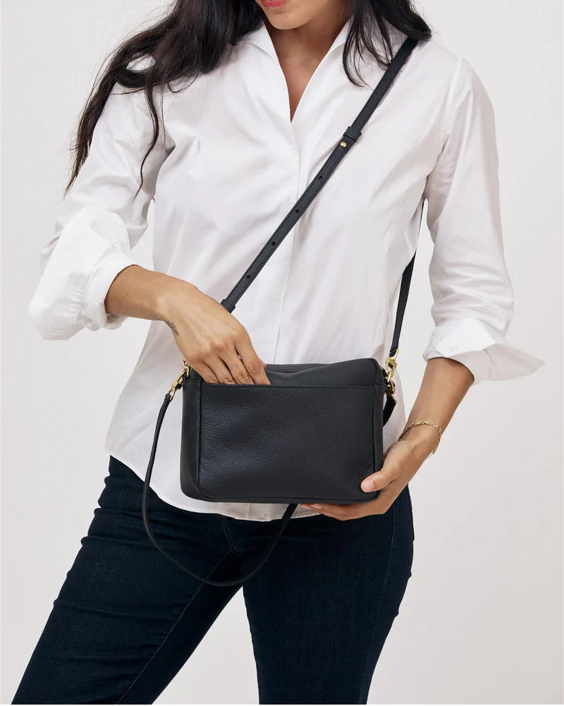 Rome Crossbody in Black Pebble Grain