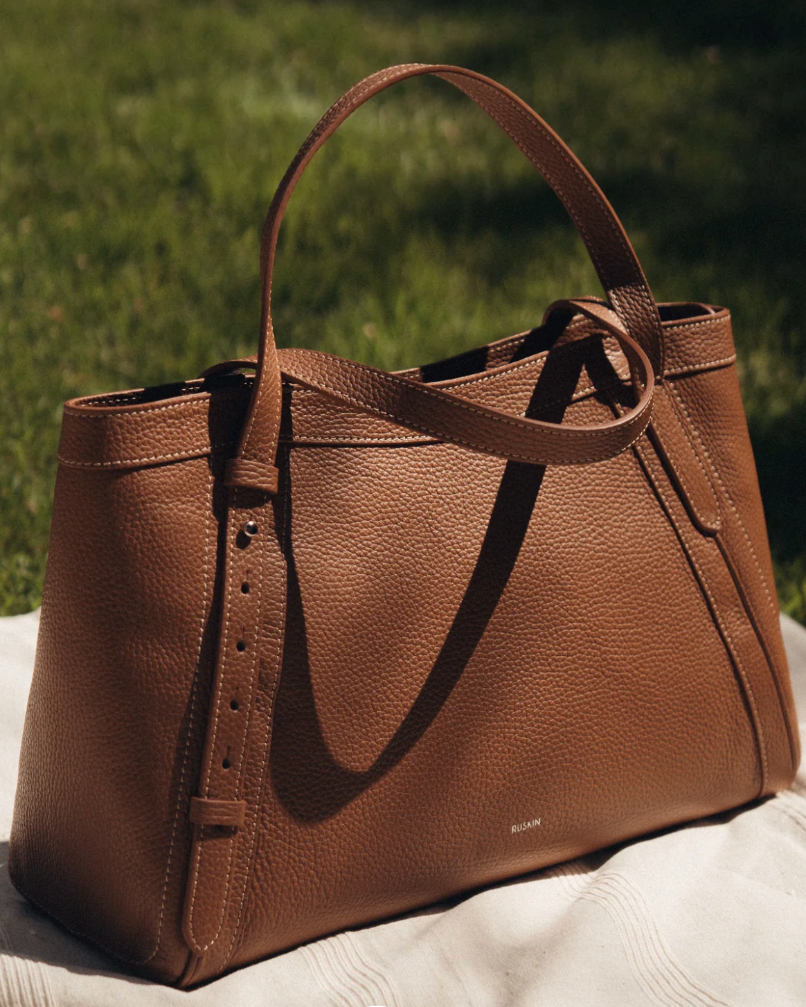 The Artisan Tote in Bracken