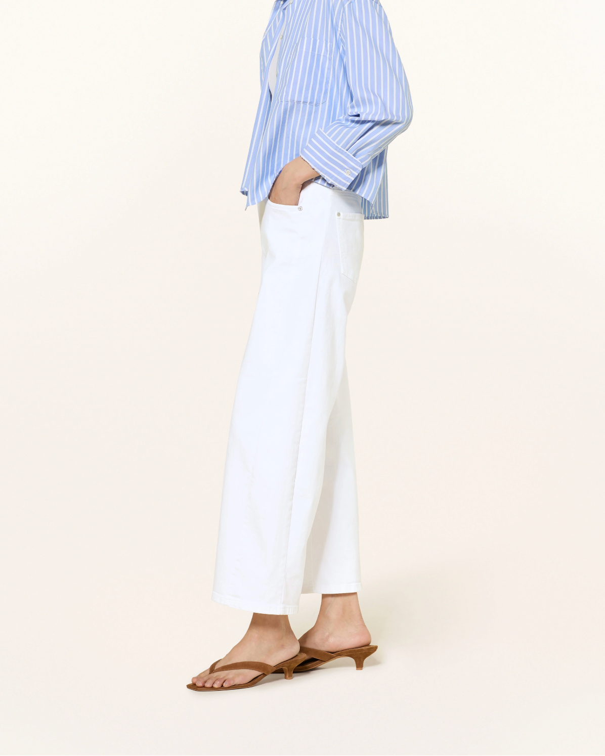 Oria Jeans in Pure White Stone