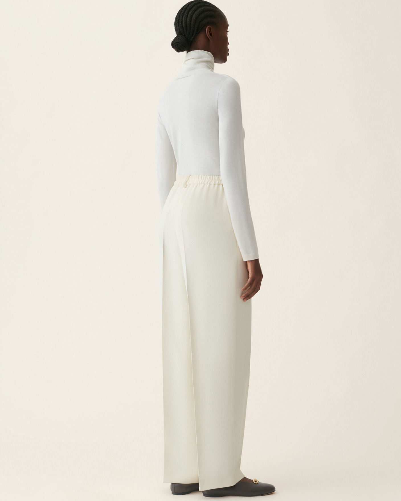 Fabiana Filippi wide-leg cream trousers with elastic waistband and front crease