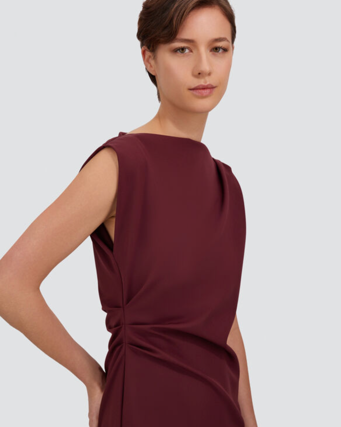 Herno bordeaux sleeveless bi-stretch dress with boat neck and side ruching