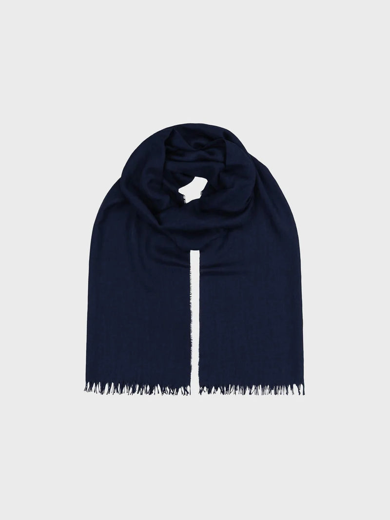 Staffa 85 x 200 Scarf in Navy
