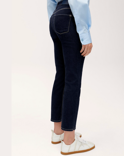 Cambio Piper Short dark rinse cropped slim jeans, back view, white sneakers