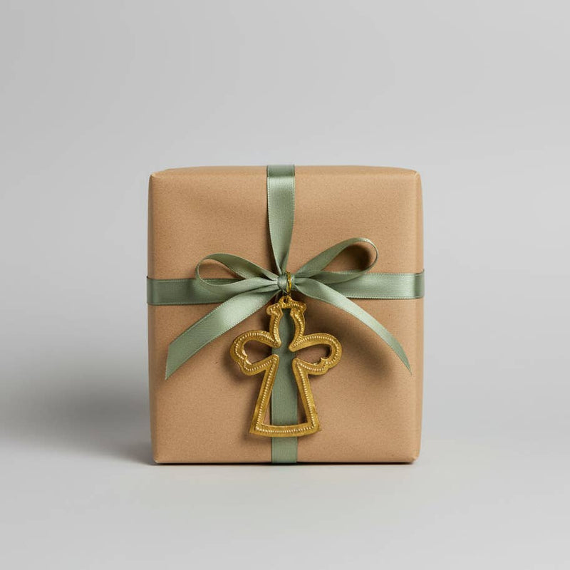 Holiday Angel Ornaments: Small / Flying angel