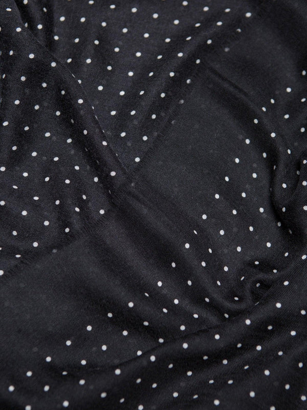 Wispy 70 x 200 Hanover Scarf in Black / White